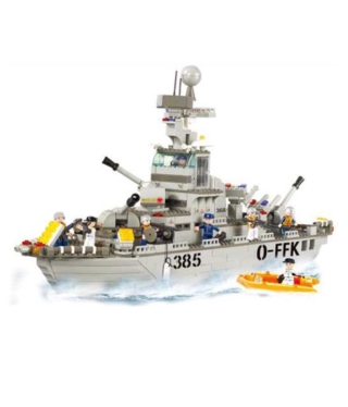 1-VAJ-JBXB0126-301223-1 Buque de guerra de juguete, armable tipo LEGO.